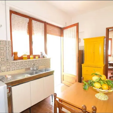 Apartment Alessia N 3 ,centro Storico Di *