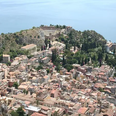 Alessia N 3 ,centro Storico Di * Taormina